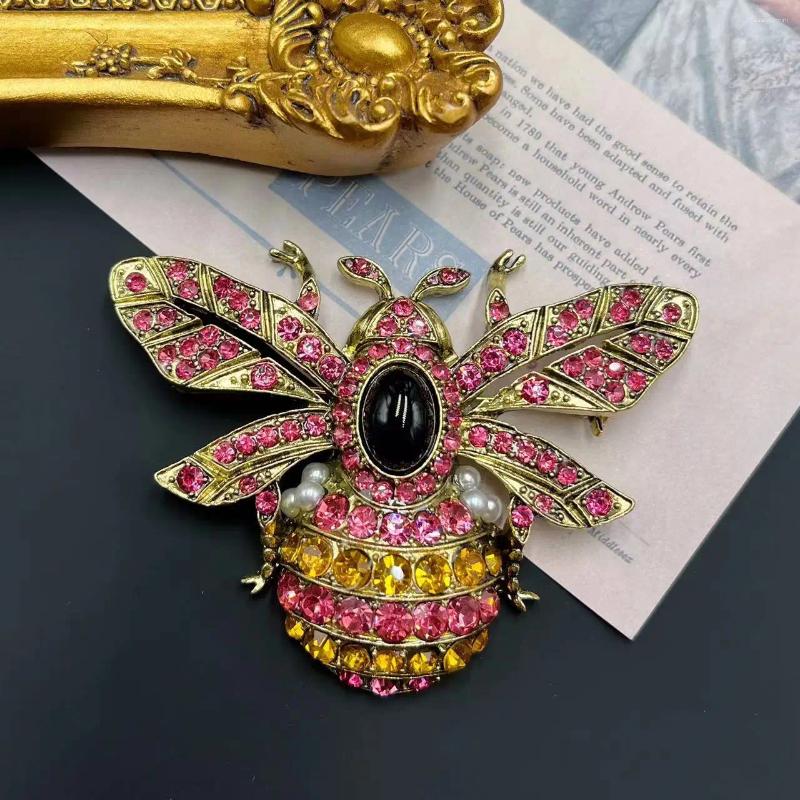 Brooches Women Men Vintage Gorgeous Full Crystal Heavy Industry Bee Badges Middle Design Classic Insect Rhinestone Pins Buckles