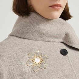Brooches Women Party Brooch Elegant Bauhinia Rhingestone for Polydold Coat Collar Pin Scarf Décoration ou Parties