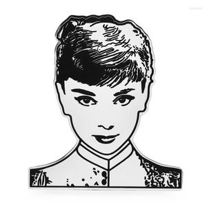 Broches Wulibaby Hepburn Figure pour femmes unisexe en acier inoxydable élégant célèbre acteur dame fête bureau broche broches cadeaux