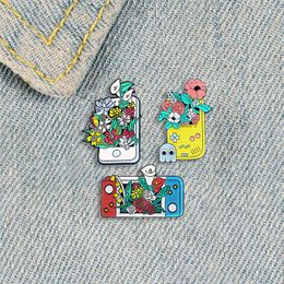 Broches XEDZ Mode Cartoon Game Machine Metalen Emaille Pin Creatieve Bloem Telefoon Leuke Trendy Broche Kleding Sieraden Cadeau voor Mannen