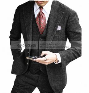 Brown 2022 Mens Tweed Herringbe Costume de mariage Tuxedos de bal 3 pièces Peak Revers Tweed pour l'automne Slim Fit Blazer + gilet + pantalon a4Tg #