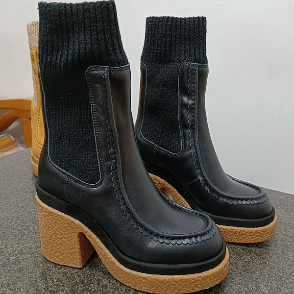 Bottines à la mode pour femmes Designer de luxe Cowskin Élasticité à tricoter Couleurs mélangées Chaussettes Chaussures Orteils ronds Talon épais Semelle épaisse Chelsea Half Boot 35-42