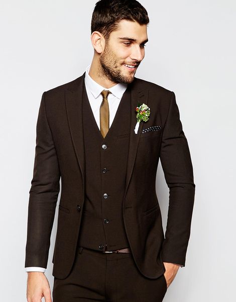 Marrón Tres piezas Novio Esmoquin Pico Solapa Ventilación lateral Hombre Traje de boda Hombres guapos Cena de negocios Blazer de fiesta (chaqueta + pantalones + corbata + chaleco) 408