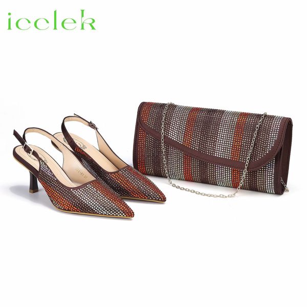 Mules marrones para mujer con sandalias de tacón fino INS, zapatos y bolsos con diseño de taladro de agua a todo color, punta estrecha, conjunto a juego 240130