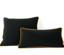 Brun Yellow Edge Velvet Black Cushion Cover Base de taies d'oreiller COUVERTURE DE L'AILAIRE NO BOLLINGUP DÉCOR HOME SANS FARME5614592