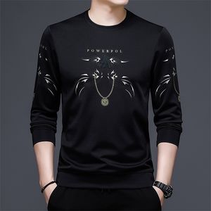 BROWON mode noir t-shirt hommes automne hauts longs à manches longues t-shirt hommes décontracté coupe régulière o-cou hommes vêtements 220819