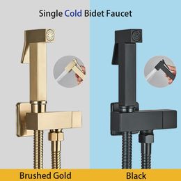 Fauce de bidet en laiton en laiton brossé Single Cold Water Tap Handheld Bidet Spray Down Set Toilet Shattaf Sprayer Hygienic Shower 240411