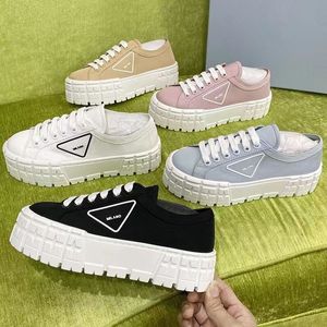 Baskets en cuir brossé pour hommes femmes fond plat blanc plate-forme chaussures chaussures classiques Sneaker Designer haute qualité chaussure de tennis loisirs formateur mode