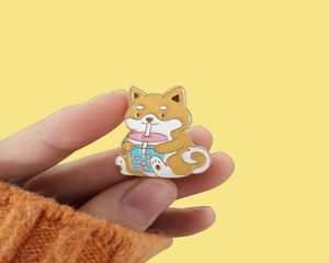 Bubble Hond Emaille Cartoon Akita Puppy Boba Melk Thee Drinken Voedsel Sieraden Broches Dierenliefhebbers Badges Reversspeldjes5935004