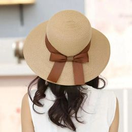 Hat de seau de plage de plage d'été chapeaux de paille pour les femmes top flash ruban bowknot élégant paille de luxe femmes chapeaux d'été sombreros de w7n3 240415
