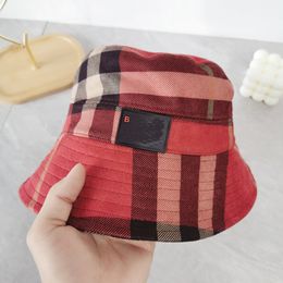 Chapeau de seau chapeau de seau de créateur chapeau de luxe mode chapeau de pêcheur à carreaux Angleterre rétro petit chapeau de pot printemps et automne loisirs cent avec chapeau de soleil