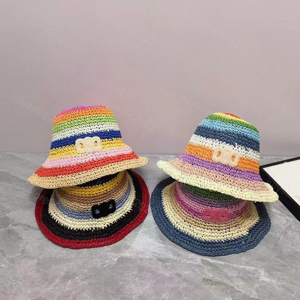 Sombrero de cubo en rafia Diseñador Sombreros de paja planos Parche multicolor Gorras de casqueta de verano para mujer Gorra de punto de playa Gorra de béisbol para mujer Bolsa de traje Accesorios para hombres 57 cm