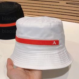 Cap Women Chapeaux Designer Beach Bucket Bucket Mens Visor Adapté Paille Baseball Sun Caps pour hommes Designers Cowboy Luxury Strawberry D25H # #