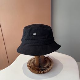 Emmer hoeden bob luxe ontwerper bucket hoed solide kleur emmer hoeden voor vrouwen en mannen run artisjau klassieke letters mode vele kleuren reizen strand zomer chapeau