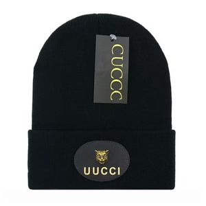 Emmer Hoeden Designer Beanie Cap Luxe Nieuwe Gebreide Muts Heren Kasjmier Alfabet Gepersonaliseerde Street Style Paar Hoofddeksels Outdoor Mode Winddicht Stretch