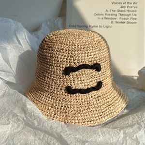 Chapeaux de godets wideurs chapeaux chapeaux de seau de créateur de chapeaux larges de bord de luxe chapeau de paille réglable pliable chapeau de plage fait à la main pour les capuchons de parashes de vacances pour les sorties