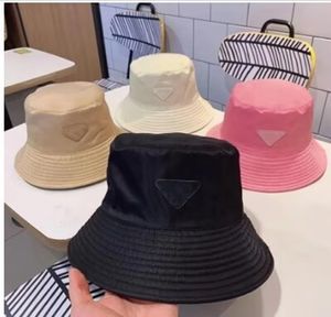 seaux chapeau luxe femmes hommes seau chapeau snapback designer chapeaux soleil prévenir pêche en plein air casquette de baseball noir blanc rose bleu mode casquette triangle de luxe