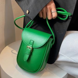 Seaux Luxury 2022 Small en cuir PU PU Sac crossbody coloré pour femme Fashion Migne Phone Sac à main sacs à main sac à main sac kawaii