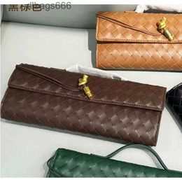 Sacs de verrouillage de boucle Venetas Single épaule Baguett ANDIAMO BAG Long Purse Fashion Cross Handle Luxury Luxury Woveneggs Femmes 2024 Stick Hardware NE Embrayage Lady HCTK