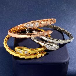 BUIGARI Diseñador de escala serpentina brazalete único para mujer diamante Chapado en oro 18K reproducciones oficiales moda lujo Nunca se desvanece regalo exquisito 011