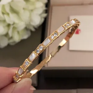 BUIGARI Brazalete individual de diseñador de escala serpentina para mujer con diamante Chapado en oro de 18 quilates 5A Réplica oficial Diseñador de marca de lujo de mostrador más alto regalo para novia 016