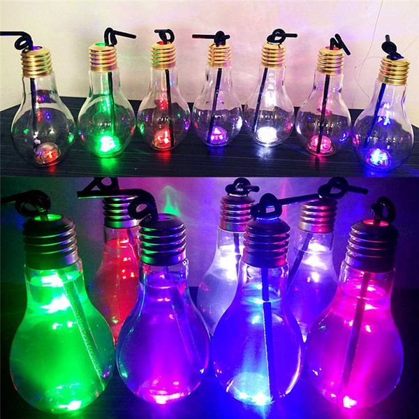 Ampoule Forme Glowing Bouteille D'eau Bar Produits 300 ml 400 ml 500 ml LED Nouveauté Éclairage Effacer Tasse RVB Lampe Boisson Jus Cuisine Laiteuse