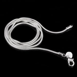 Bulk 2 mm 925 Silver Silver Smooth Snake Chains 16 18 20 22 24 pouces Collier de cou pour femmes bijoux de mode pour femmes