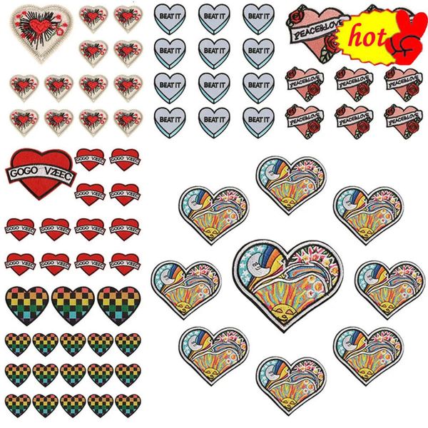 Coeur en vrac 10 pièces patchs en gros à repasser pour vêtements enfants lettre amour Parche badge brodé tissu coudre paquet Anime Lot bricolage