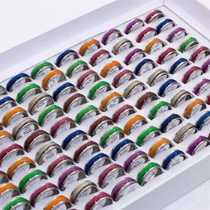 Lots en vrac 50pcs Bands de bandes mixtes anneaux pour femmes colorés pour chats colorés anneaux en acier inoxydable largeur 7 mm tailles assorties entièrement juif 252i