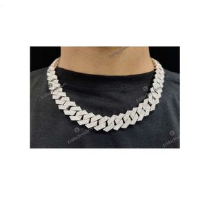 Prix de vente en vrac Collier en acier inoxydable 16 mm Moisanite Diamond Cuban chaîne cubaine pour hommes Utilisation de l'usure de la fête de l'Inde