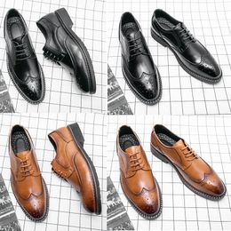 Bullock chaussures habillées pour hommes luxe italien Oxford mode bout d'aile noir à lacets robe de bureau de mariage noir et marron grande taille 38-45