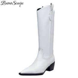 Buono Scarpe Retro Western Cowboy Long Boots Borduurwerk puntige teenschoenen vrouwelijk lederen bota