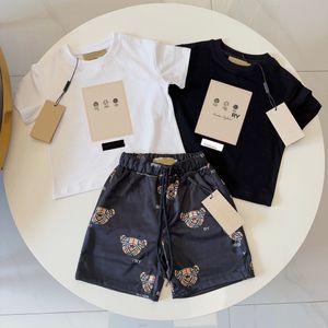 Burberr Babykleding Kinderkleding Kinderkleding Twee stuk Set Kid Designer T -shirt Poddler Sets jongens meisjes kleding luxe merk zomer met letters tags 8 kleuren