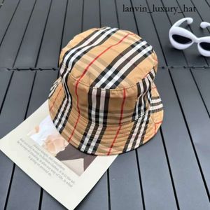 Burbery Hat Designer Classic Fisherman Hat Plaid pour hommes et femmes Burbery la tendance Sun Block Basin Cap Marque de luxe Femmes et hommes Bucket Hats 1305