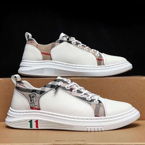 Burberyitys polyvalent été 2022 imperméable nouveau petit tableau blanc chaussures sport et loisirs étudiant chaussures pour hommes édition coréenne chaussures de travail à la mode