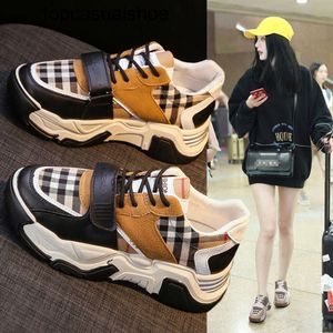 Burberyitys Dames Pop Shoes Street DAAD DICHTEND VIRD GRID 2023 Spring en herfst Nieuwe Britse Super Hot Casual veelzijdige Matcake Shoes Trend