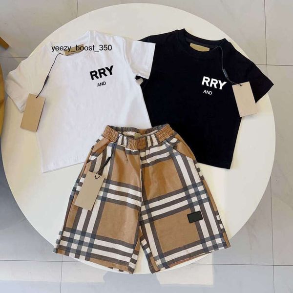 Burbrerieds burberieds burnrys Designer bébé enfants T-shirts Shorts Ensembles tout-petits Garçons Filles Vêtements ensemble Vêtements D'été blanc noir Luxe Survêtement jeunesse Sports