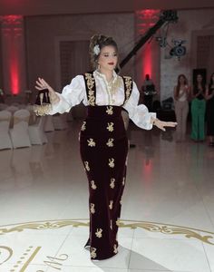 Burgundy Belvet enkellange galajurk voor dames Algerijnse outfits Karakou Arabische kaftan avondjurk met lange mouwen
