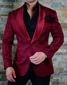 Bordeaux Papillon Jacquard Groom Tuxedos En Relief Motif En Trois Dimensions Châle Revers Hommes Blazer Robe De Mariée Vêtements De Bal Multicolore En Option 1665