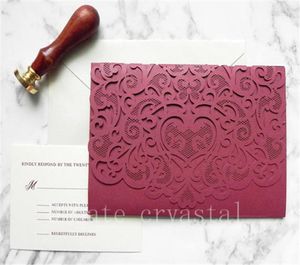 Bordeaux Kant Pocket Laser Cut Bruiloft Uitnodiging Suite voor Vintage Bruiloft Laser Cut Pocket Map Insteekkaart RSVP en Enve4581506