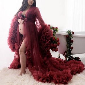 Burgundy Lush Tulle Robe Zwangerschapsjurk Lange gezwollen mouwen Verstoorde doorzichtige bruidsjurken Fotoshoot of babyshower