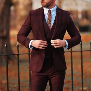 Trajes vintage de los hombres de Borgoña 3 piezas de lana Ocio Esmoquin de boda por encargo para hombre Fiesta formal Traje de novios de negocios (chaquetas + chalecos + pantalones)