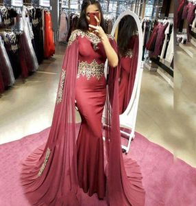 Bordeaux Moslim Formele Avondjurken Zeemeermin Applique Lange Plus Size 2020 Kaftan Prom Jurken Met Gouden Applicaties Arabische Cap Sleev5083247