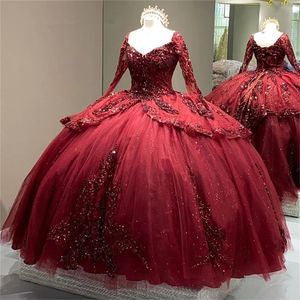 Bourgondische sprankelende Quinceanera-jurken 2022 Lace-up corset met lange mouwen Bloemen pailletten prinses Sweet 15 prom ball jurk vestidos de feest 222B