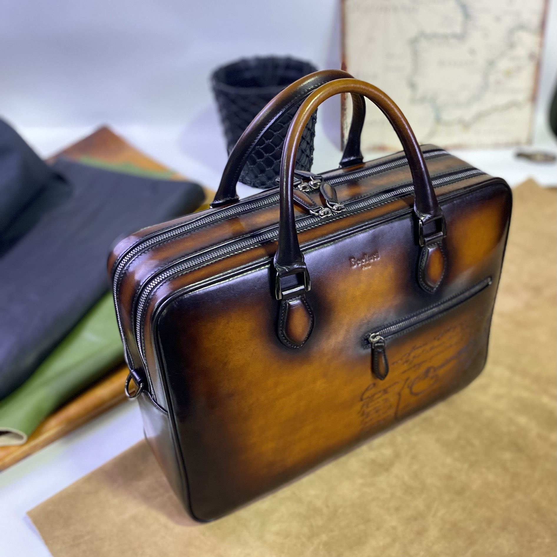 Business Briefcase Handmade Deux Jours Scritto Pattern Leather Briefcase Plus Large Double Zipper Design Hand Polished Color