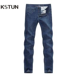 Business Casual Jeans voor Mannen 2021 Zomer Dunne Regelmatige Fit Rechte Snijd Blauwe Stretch Zachte Lange Broek Merkheren Kleding G0104