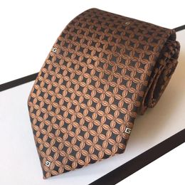 Bedrijfsontwerper Mens Silk Neck Ties Kinny Slim smalle polka gestippelde letter Jacquard geweven stropdassen met doos