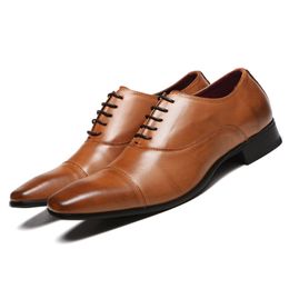 Robe d'affaires hommes chaussures classiques en cuir hommes costumes chaussure mode sans lacet Oxfords taille 38-48