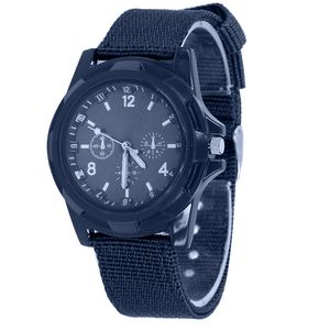 Zakelijke dwatervrije waterdichte mannen kwarts horloges Army Soldier Military Canvas Strap Fabric Analoge Watch Sports Polshipes Orologi di Lusso