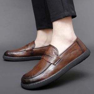 Zakelijke hoge kwaliteit lederen heren casual schoenen handgemaakte lichte heren lente loafers ademende comfortabele slip-on trouwschoenen